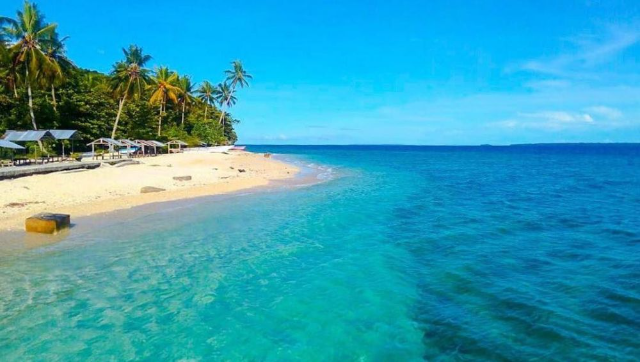 7 Tempat Liburan Keluarga di Pulau Biak