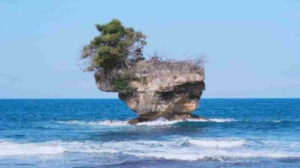 Menikmati Panorama Keindahan Alam Pantai Madasari